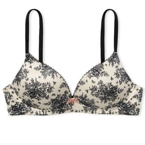 VS Body By Victoria's Secret Wireless Super Soft Lightly Lined Bra/ 34D